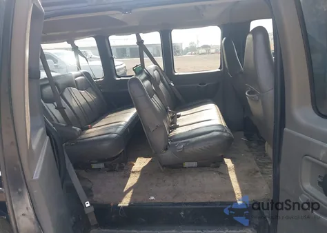 2005 GMC Savana Standard z USA, uszkodzony, nr VIN 1GJGG25UX51236179